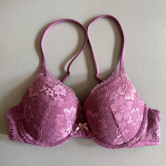 Victoria's Secret Other - Victoria’s Secret Push-Up Bra | Size 32 C